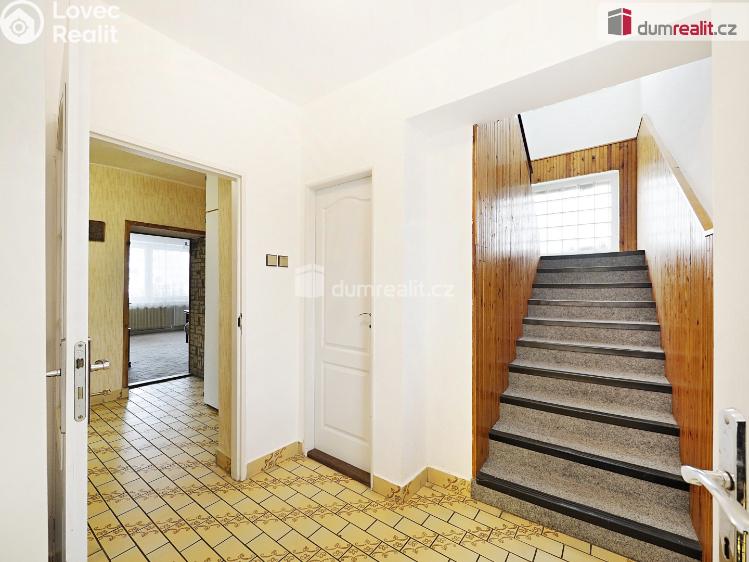 Продаж сімейного будинку Neratovice, Bří Čapků č. 24