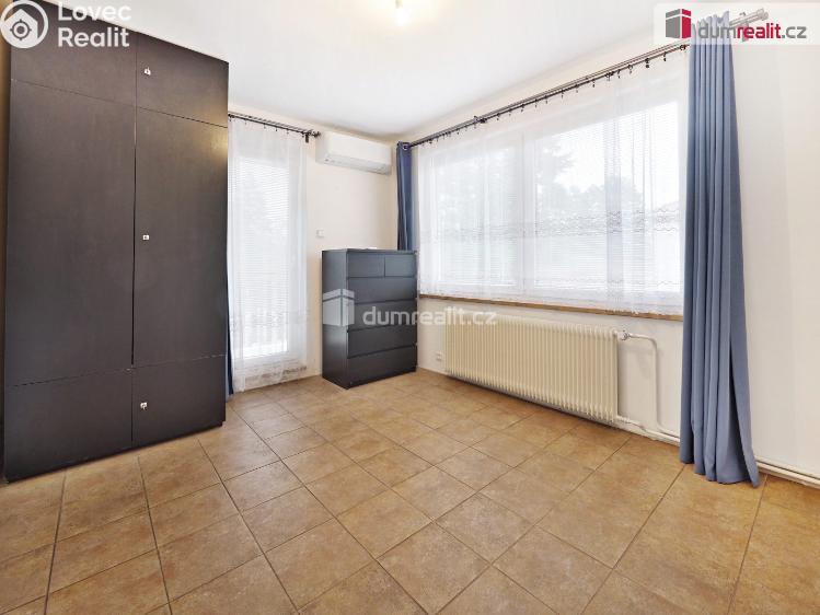 Продаж сімейного будинку Neratovice, Bří Čapků č. 28