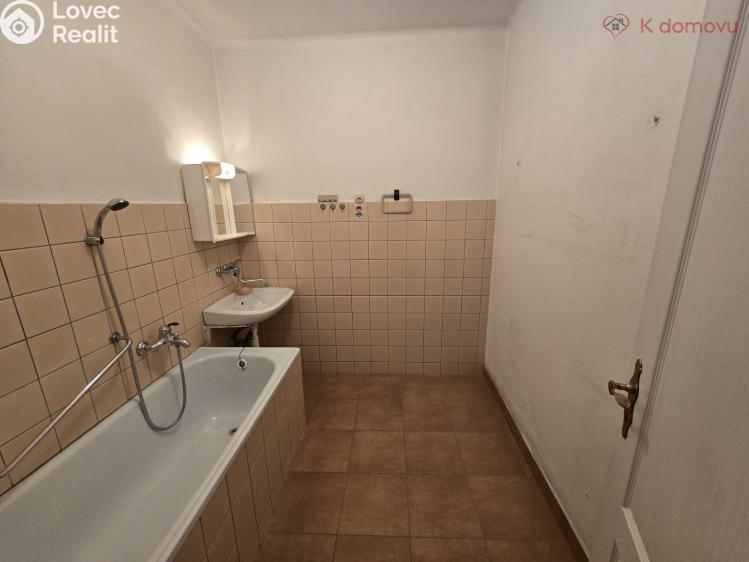 Prodej bytu 2+1 Přerov, nábř. Dr. Edvarda Beneše 2038/17 č. 13