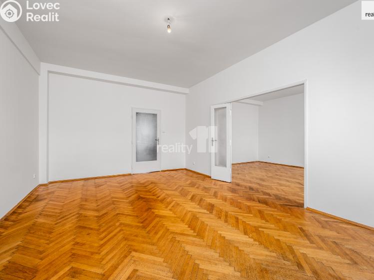 Prodej bytu 3+1 Praha 7, Vinařská č. 11