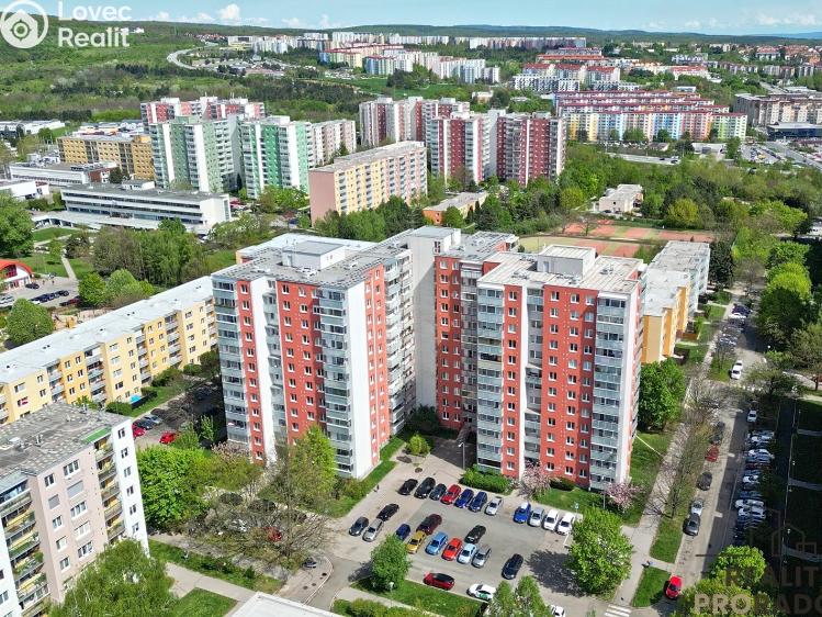 Pronájem bytu 4+1 Brno, Bořetická č. 13