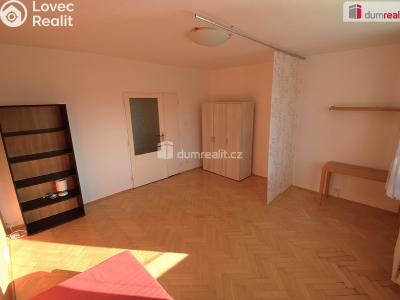 Rent apartment 1+1 Praha 8, Okořská č. 4