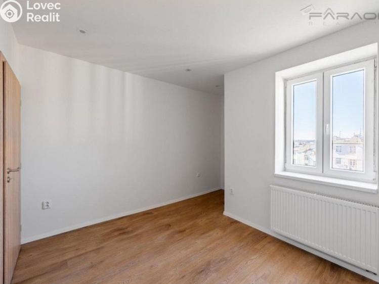 Pronájem bytu 4+KK Praha, Slavíkova č. 10