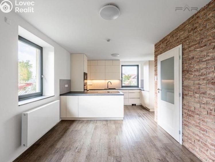 Pronájem rodinného domu Kosoř č. 18