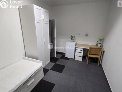 Оренда квартири 1+KK Praha 14, Pilská č. 1