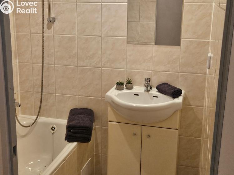 Prodej bytu 3+1 Teplice, Hlávkova č. 14