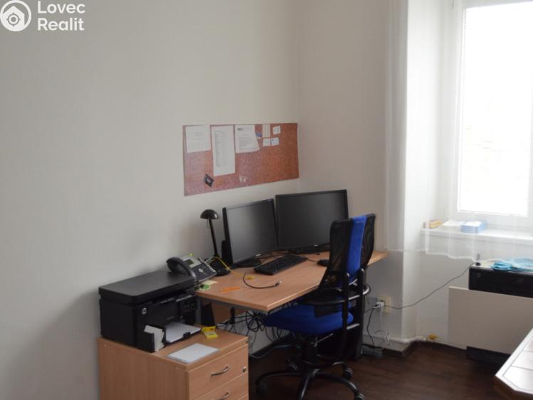 Pronájem kanceláře Praha, 28. pluku č. 12