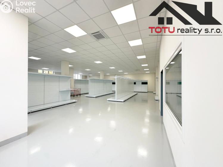 Rent commercial space Jaroměř, Jezbinská č. 4