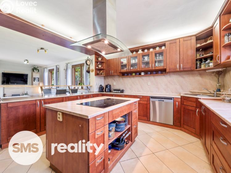 Продажа семейного дома Tvořihráz č. 11