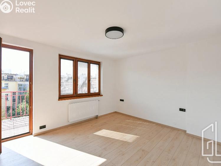 Pronájem bytu 4+KK Praha, Bartoškova č. 7