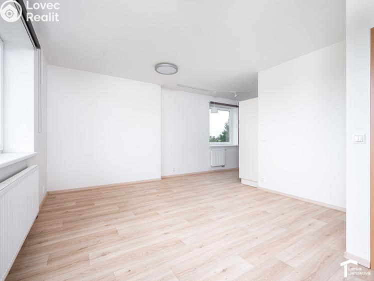 Prodej bytu 2+KK Pardubice, Nemošická 423 č. 5