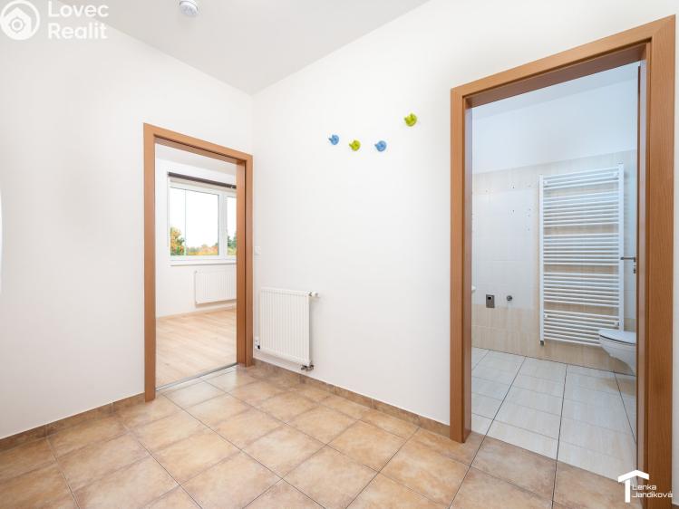 Prodej bytu 2+KK Pardubice, Nemošická 423 č. 11