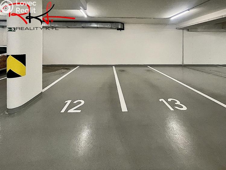 Pronájem bytu 1+KK Praha, U průhonu 1624/1b č. 10