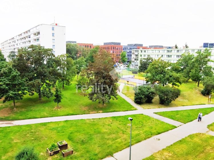 Pronájem bytu 3+KK Praha 8, Nekvasilova č. 11