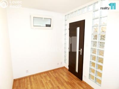 Rent apartment 3+KK Praha 8, Nekvasilova č. 3
