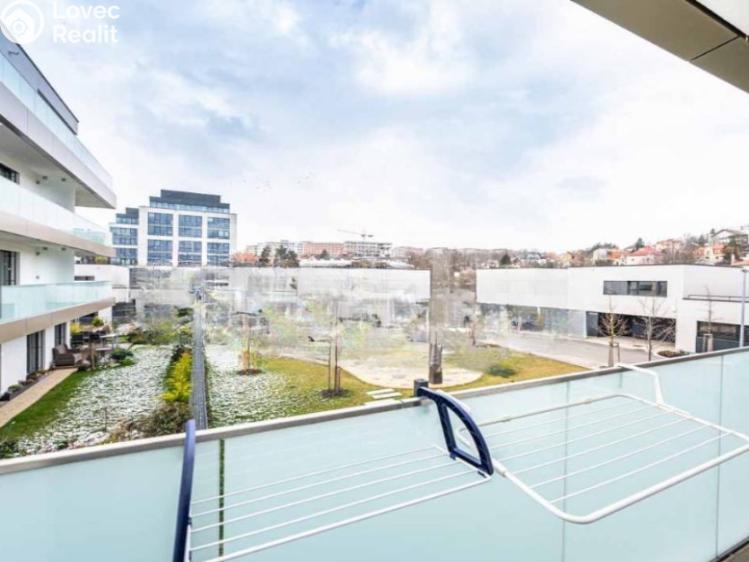 Pronájem bytu 1+KK Praha, Kloudova č. 9