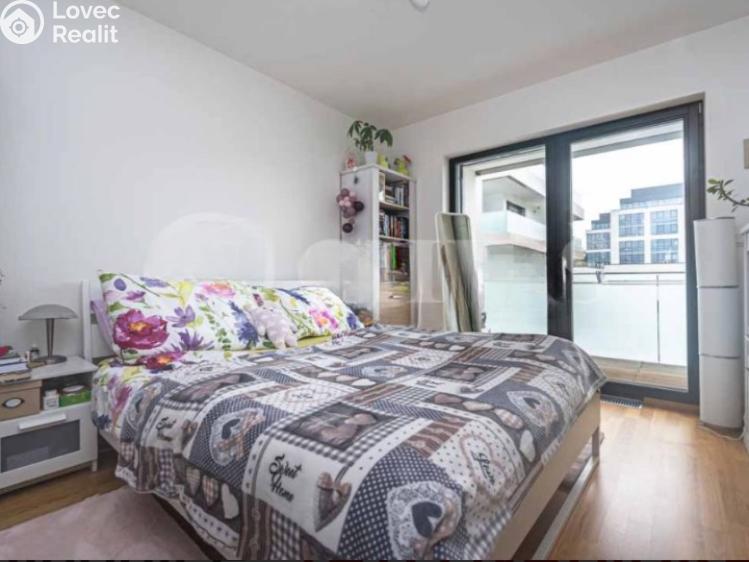 Pronájem bytu 1+KK Praha, Kloudova č. 3