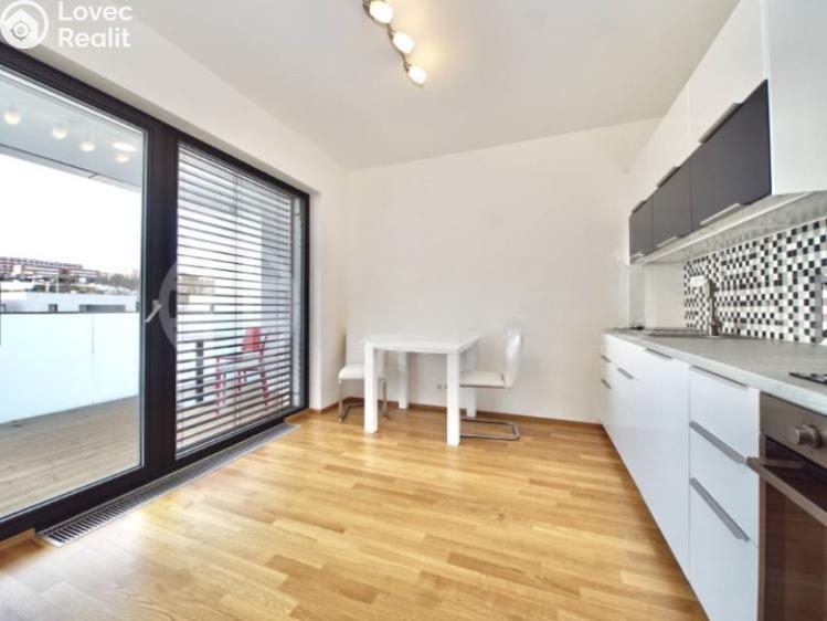 Pronájem bytu 1+KK Praha, Kloudova č. 5