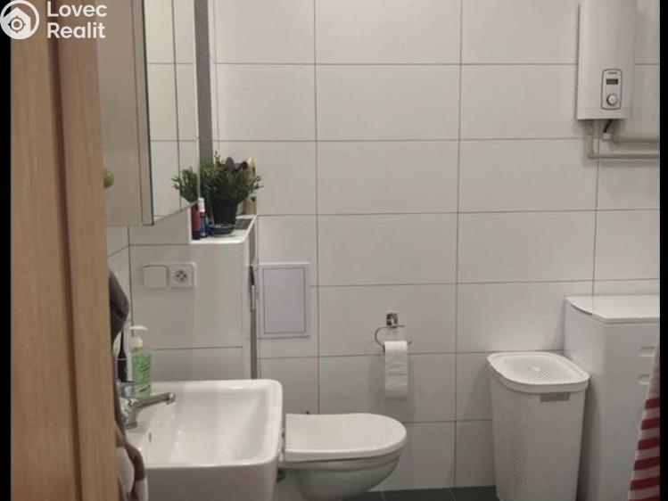 Pronájem bytu 2+KK Praha, Podbělohorská 2072/7 č. 9