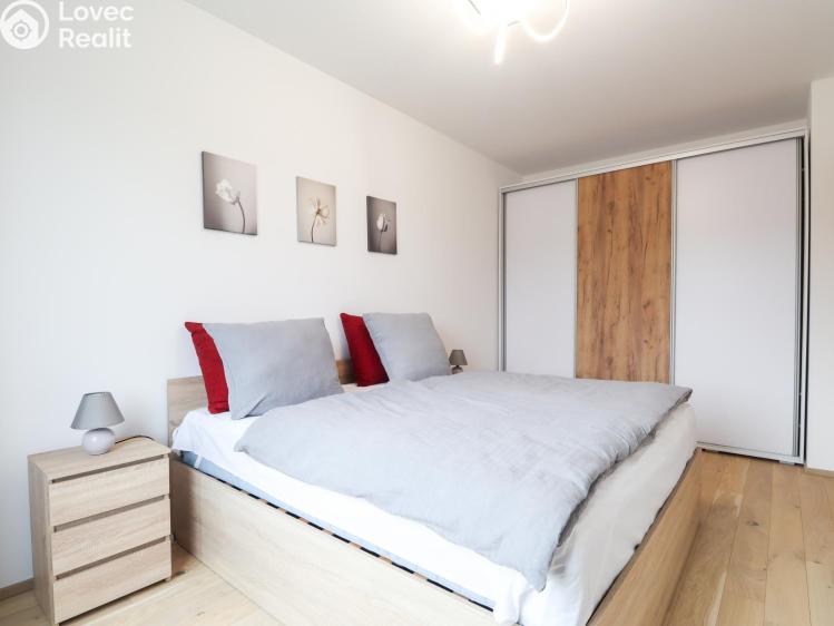 Pronájem bytu 2+KK Praha, Sokolova 719/2 č. 9