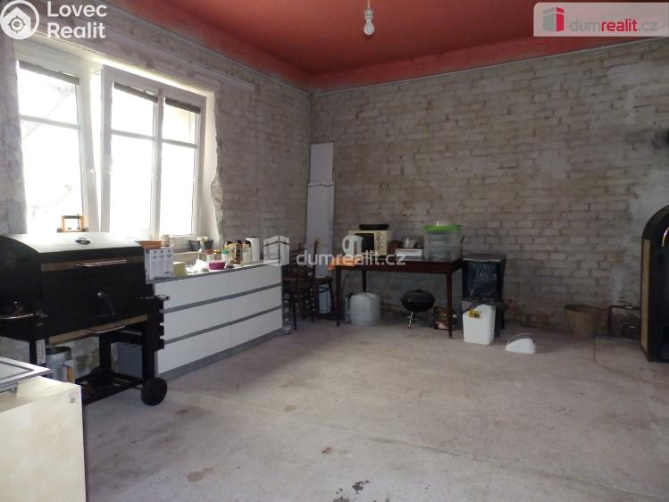 Prodej rodinného domu Jesenice č. 12