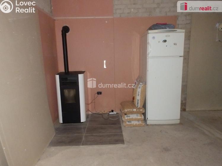 Prodej rodinného domu Jesenice č. 15