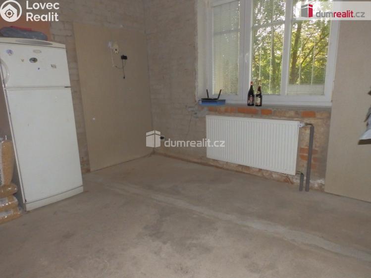 Prodej rodinného domu Jesenice č. 16