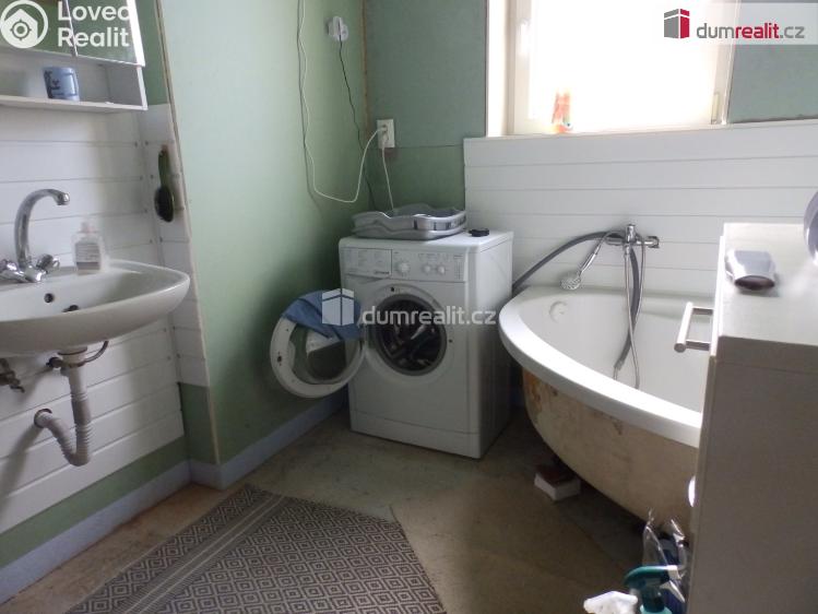 Prodej rodinného domu Jesenice č. 20