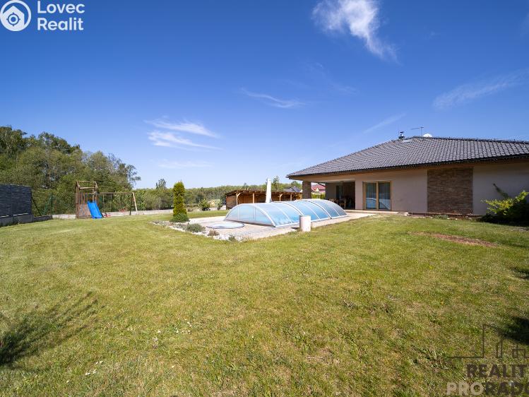 Prodej rodinného domu Srubec, Slunečná č. 4