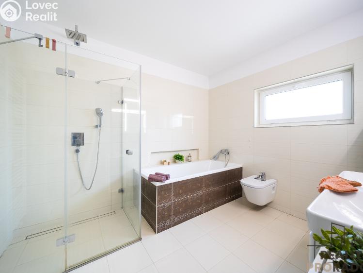 Prodej rodinného domu Srubec, Slunečná č. 25