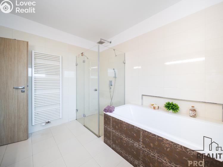 Prodej rodinného domu Srubec, Slunečná č. 27