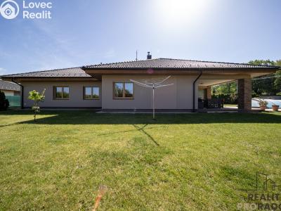 Prodej rodinného domu Srubec, Slunečná č. 5