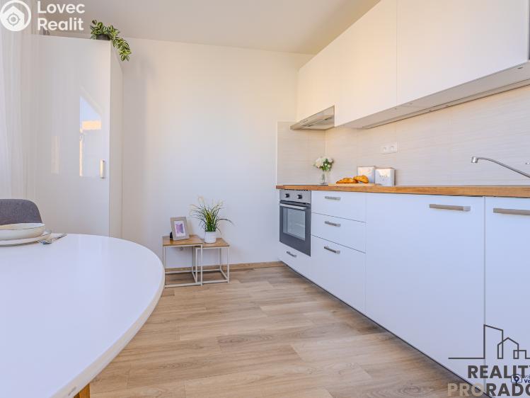 Продаж квартири 1+1 Ostrava, Ahepjukova č. 3