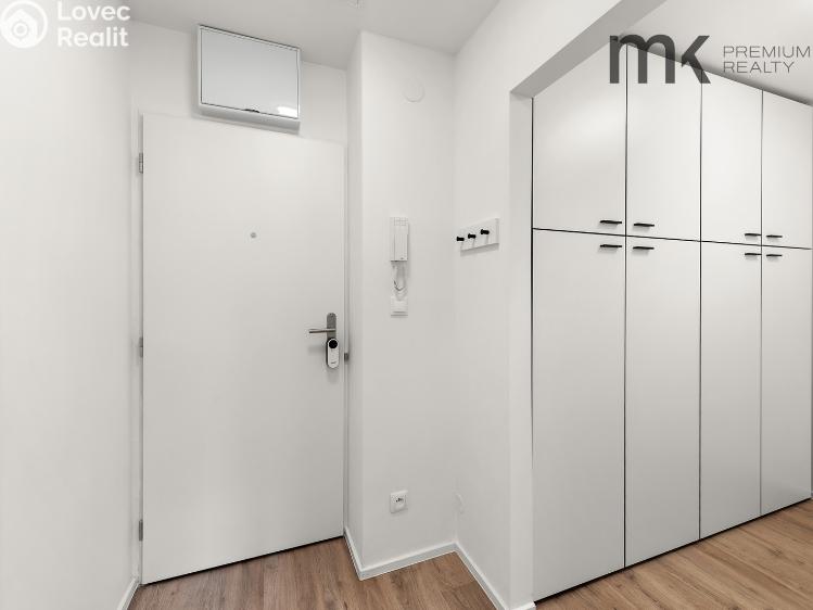 Rent apartment 1+KK Praha, Na bitevní pláni 1185/40 č. 11