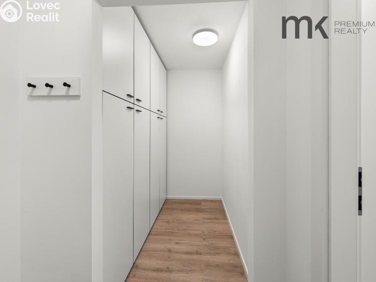 Rent apartment 1+KK Praha, Na bitevní pláni 1185/40 č. 12