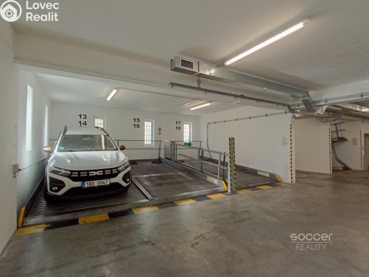 Prodej garážového stání Praha, Přeštická č. 3