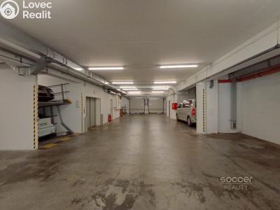 Prodej garážového stání Praha, Přeštická č. 4
