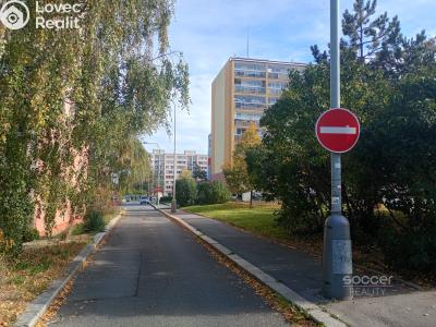 Prodej garážového stání Praha, Přeštická č. 12