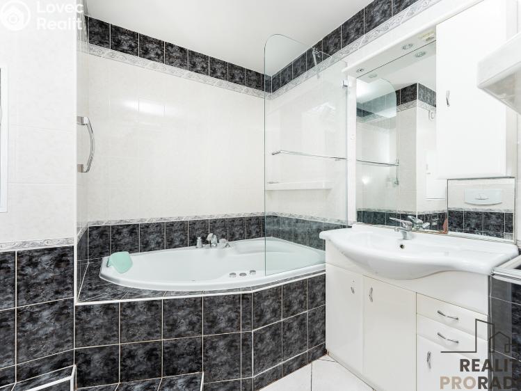 Prodej bytu 4+KK Praha, Vejvanovského č. 19