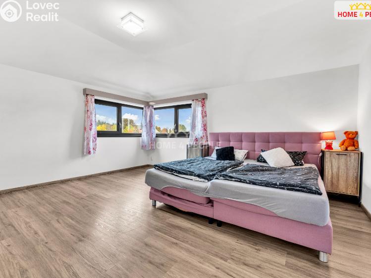 Prodej rodinného domu Praha-Koloděje, Podzámecká č. 32