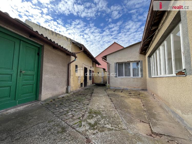 Prodej rodinného domu Žižice č. 18