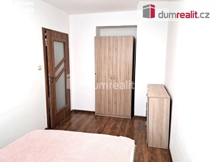 Pronájem bytu 2+1 Rožnov pod Radhoštěm, Boženy Němcové č. 4
