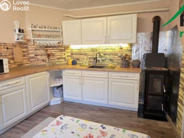 Продаж сімейного будинку Jemnice, Hlinné č. 1