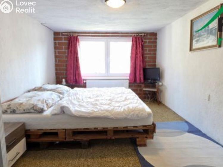 Продаж сімейного будинку Jemnice, Hlinné č. 11