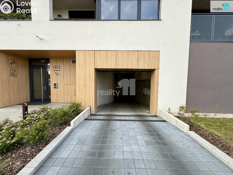 Pronájem garáže Praha 12, Zimova č. 7