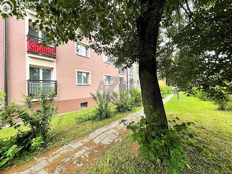 Prodej bytu 2+1 Ostrava, Asejevova č. 18
