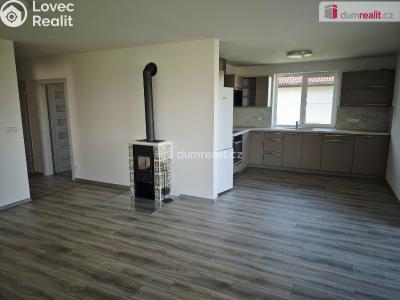 Rent family house Vědomice, Venkovská č. 3