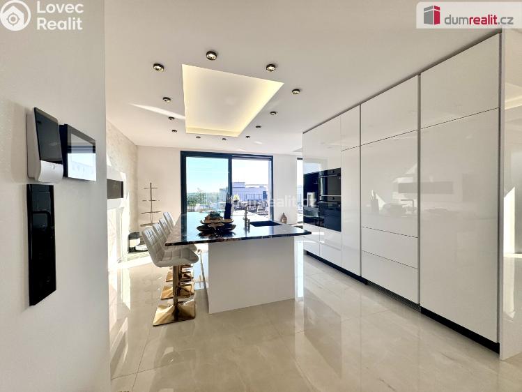 Prodej bytu 3+KK Praha-Štěrboholy, K učilišti č. 6