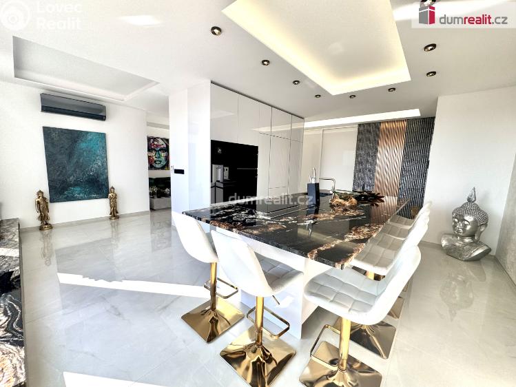 Prodej bytu 3+KK Praha-Štěrboholy, K učilišti č. 8