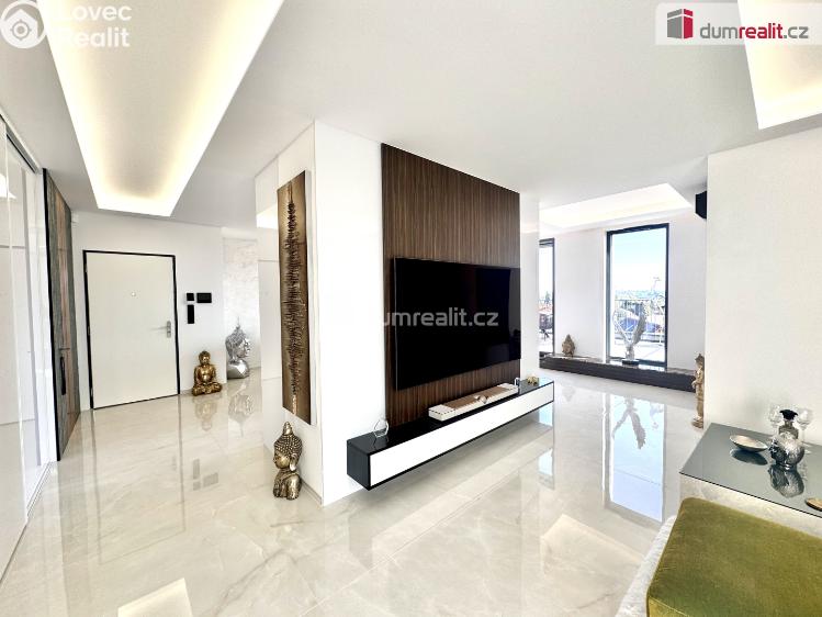 Prodej bytu 3+KK Praha-Štěrboholy, K učilišti č. 9